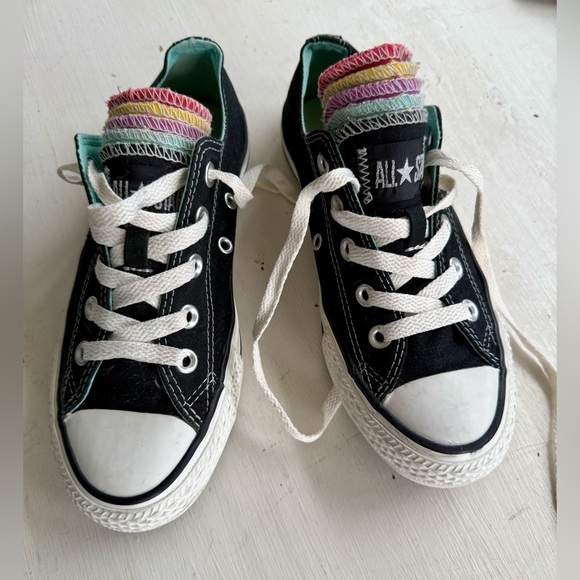 Chuck Taylor All Star Black Multi Tongue Rainbow LowTop Sneakers Size 6 - Picture 1 of 10